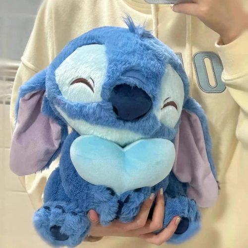 Peluche Stitch Avec Un Coeur 3