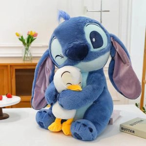 peluche stitch avec son doudou canard 3
